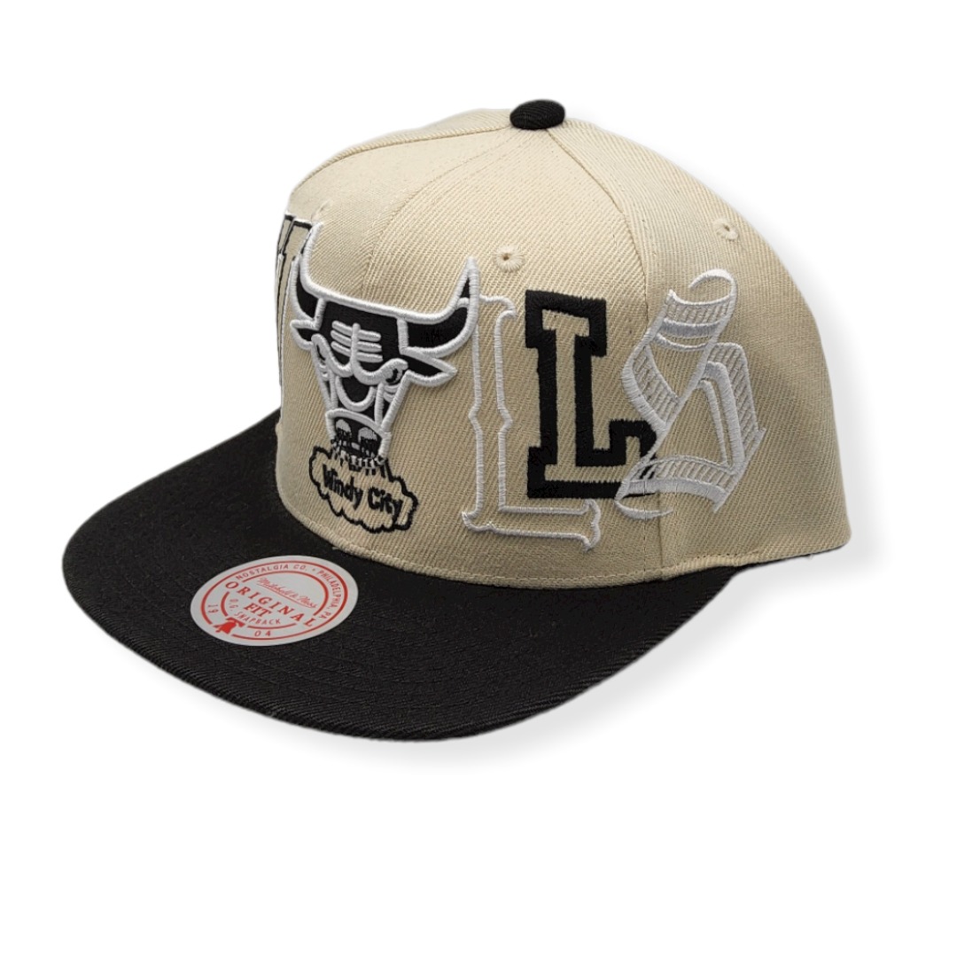 Mitchell & Ness Chicago Bulls Hype Type Hardwood Classics Cream Adjustable Snapback Hat Cap