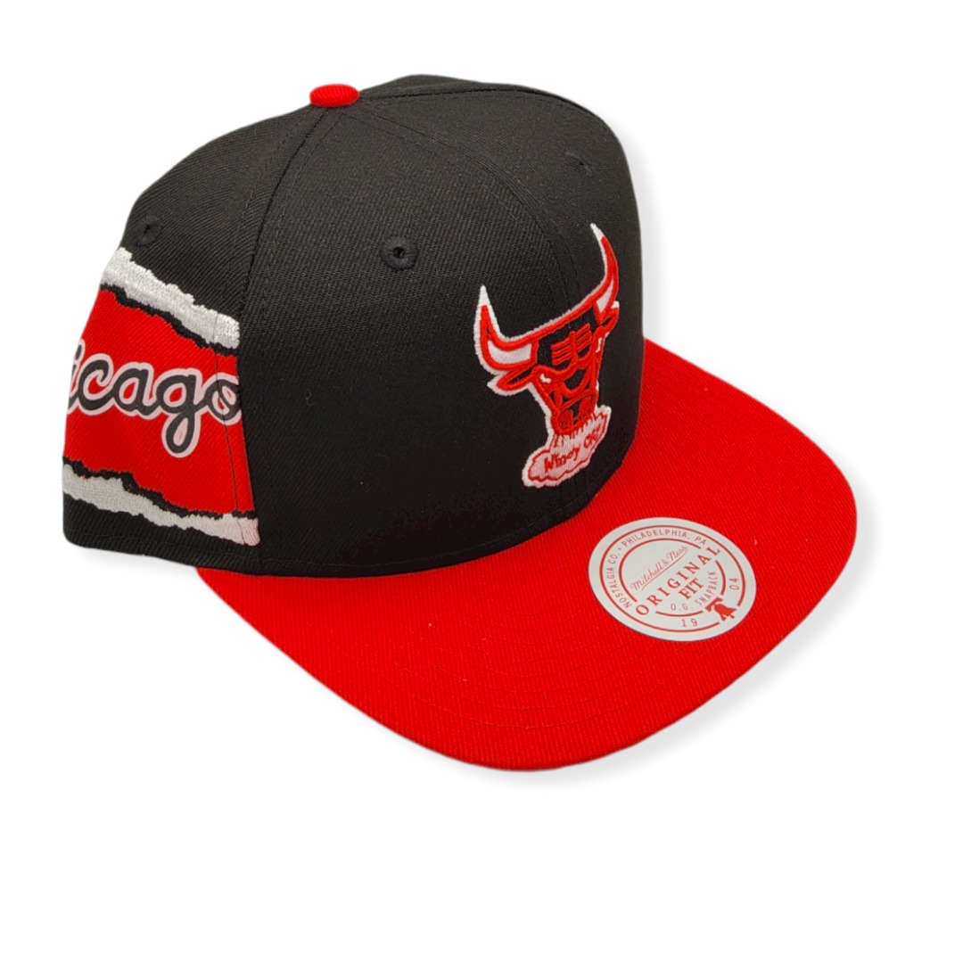 Mitchell & Ness Chicago Bulls Jumbotron Hardwood Classics Black/Red Adjustable Snapback Hat Cap