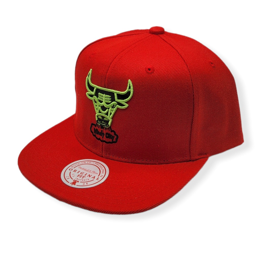 Mitchell & Ness Chicago Bulls Reverse Grinch Hardwood Classics Red Adjustable Snapback Hat Cap