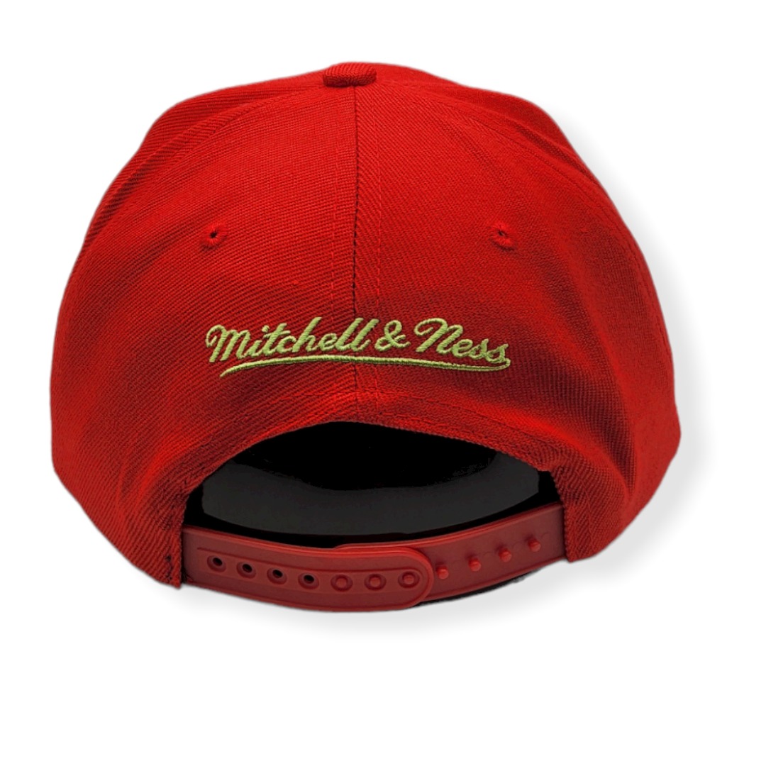 Mitchell & Ness Chicago Bulls Reverse Grinch Hardwood Classics Red Adjustable Snapback Hat Cap