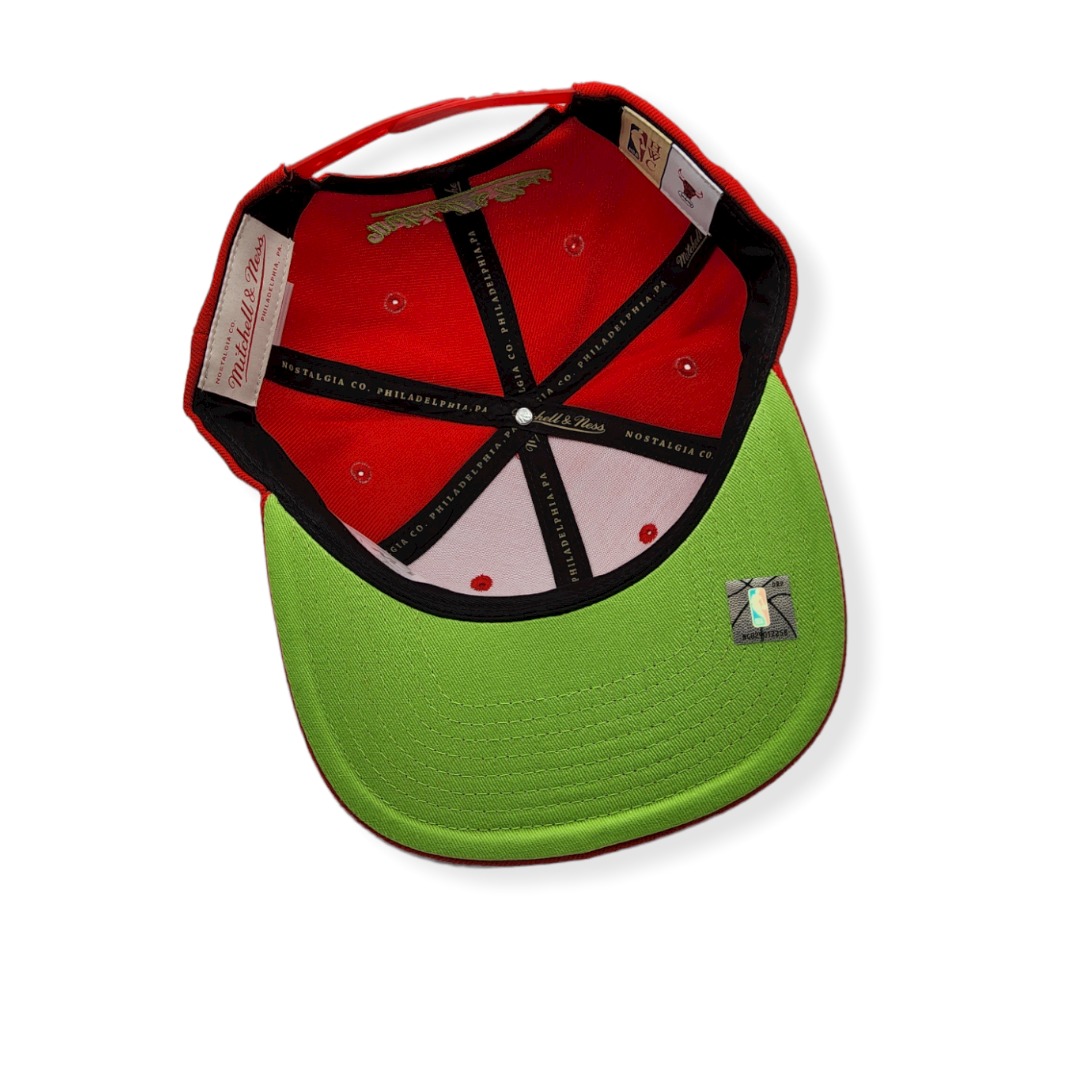 Mitchell & Ness Chicago Bulls Reverse Grinch Hardwood Classics Red Adjustable Snapback Hat Cap