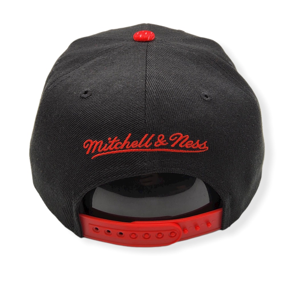 Mitchell & Ness Chicago Bulls Snapshot Adjustable Snapback Hat Cap