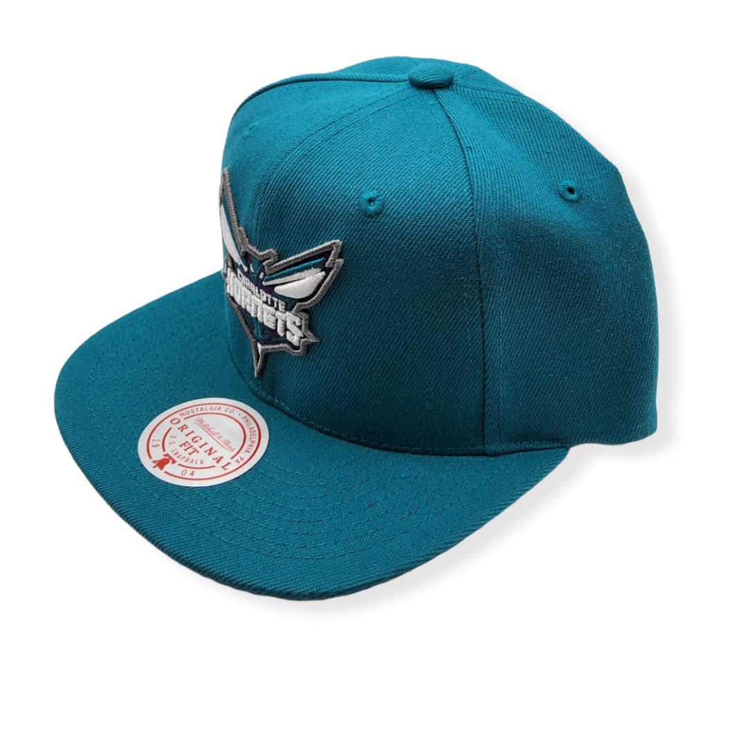 Mitchell & Ness Charlotte Hornets Core Basic Teal Adjustable Snapback