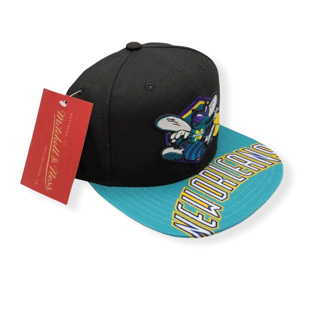 Mitchell & Ness Charlotte Hornets Swingman Pop Hardwood Classics "New Orleans" Black Adjustable Snapback Hat Cap