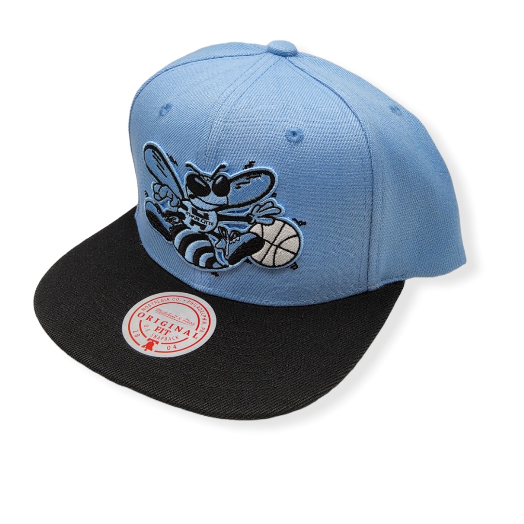 Mitchell & Ness Charlotte Hornets University Away 2 Tone Hardwood Classics Adjustable Snapback Hat