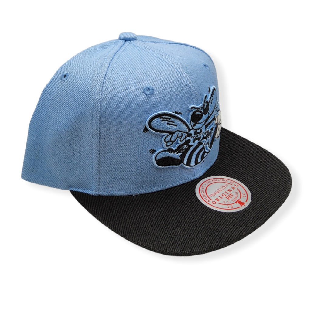 Mitchell & Ness Charlotte Hornets University Away 2 Tone Hardwood Classics Adjustable Snapback Hat