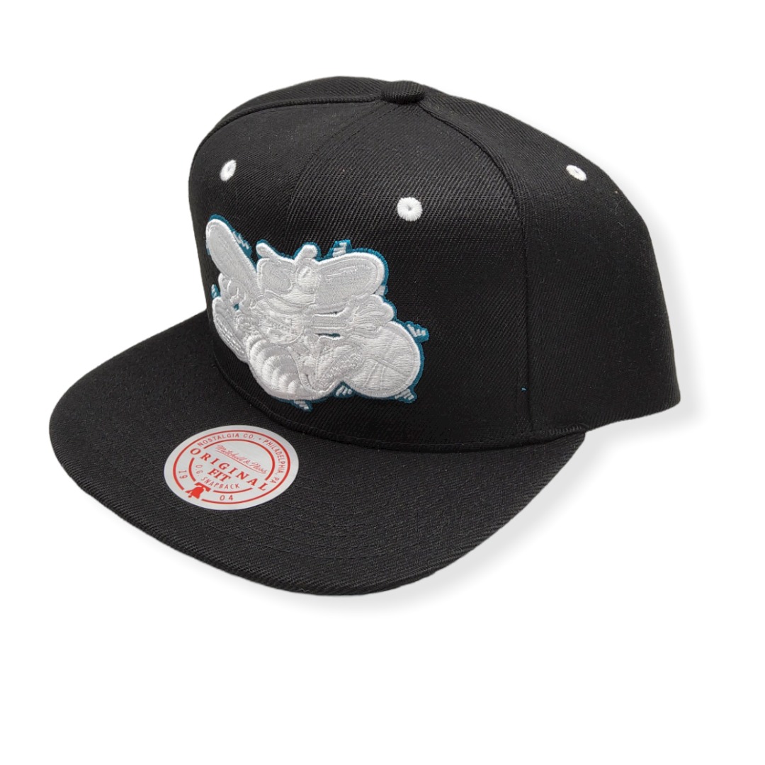 Mitchell & Ness Charlotte Hornets White Popz Hardwood Classics Black Adjustable Snapback Hat Cap