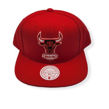 Mitchell & Ness Chicago Bulls Team Ground 2.0 Red "Windy City" Logo Adjustable Snapback Hat Cap
