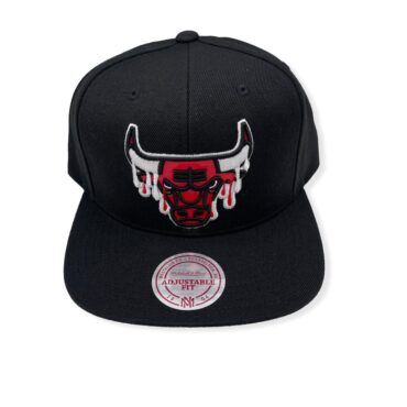 Mitchell & Ness Chicago Bulls Dripped Black Adjustable Snapback Hat Cap