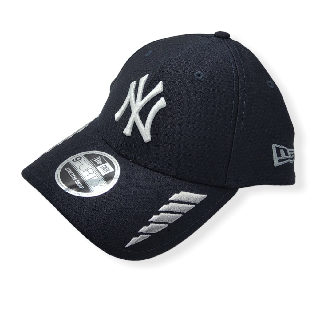 New Era New York Yankees 9Forty Stretch Snap Rush B1 Adjustable Snapback Hat Cap