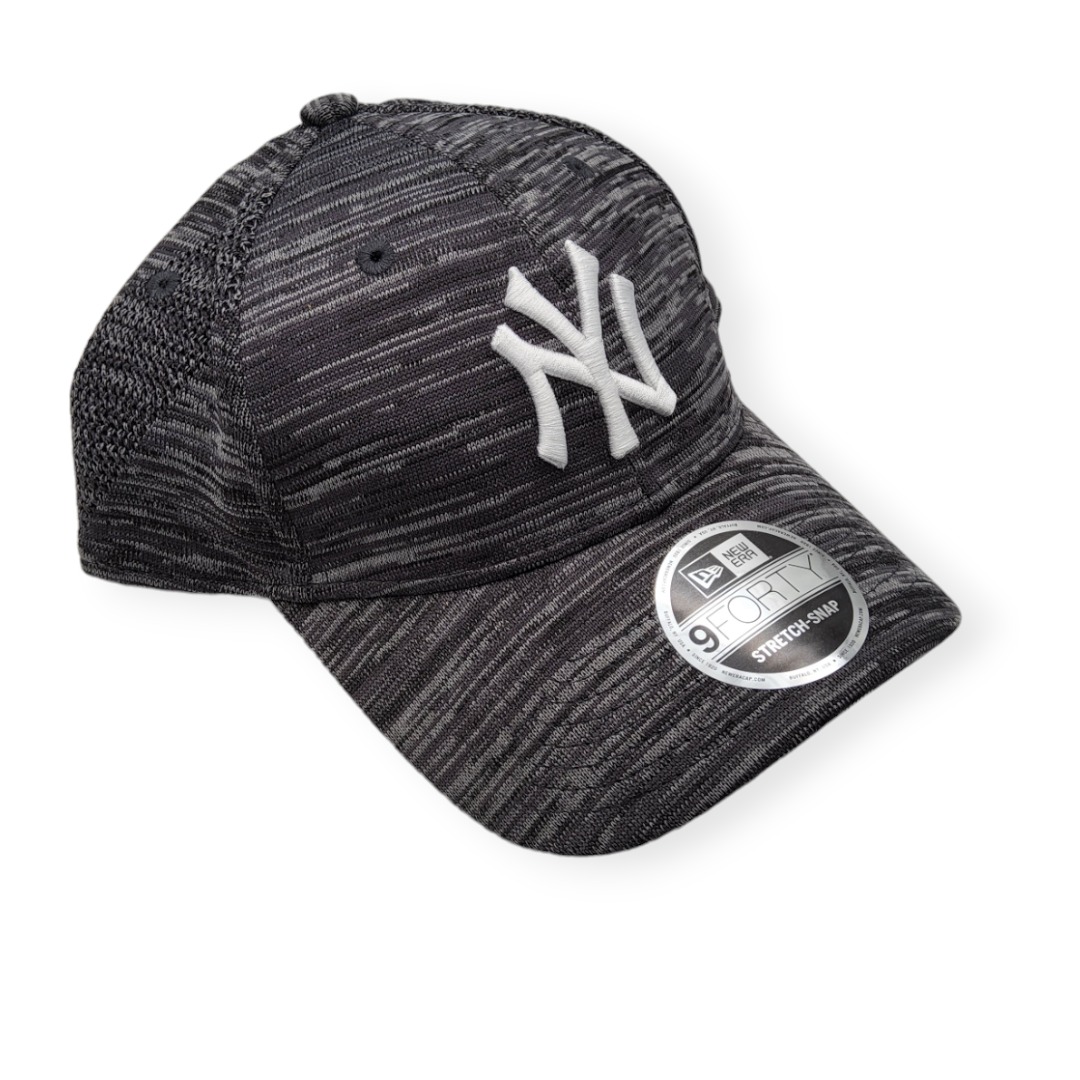 New Era New York Yankees 9Forty Stretch Snap Tech B1 Adjustable Snapback Hat Cap