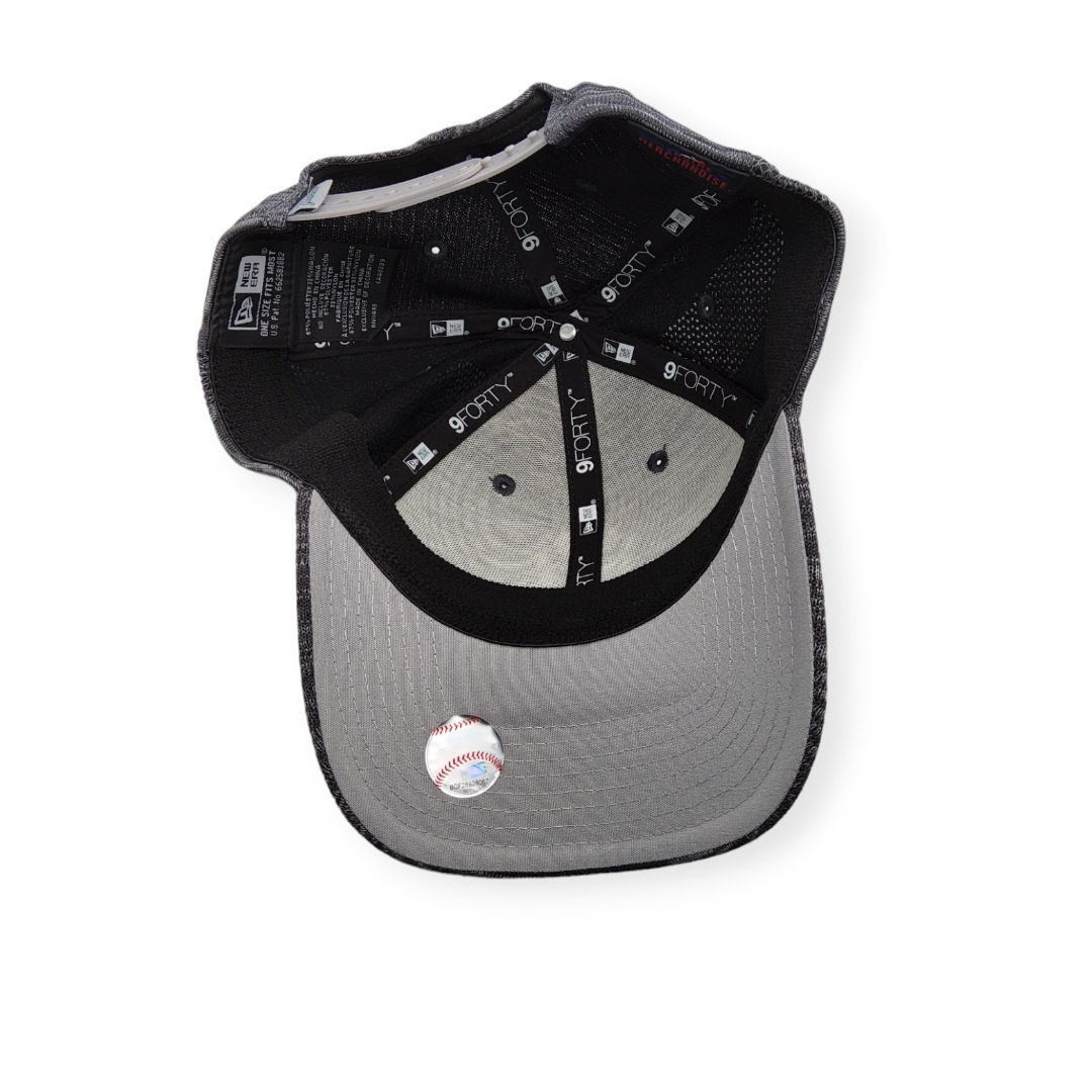 New Era New York Yankees 9Forty Stretch Snap Tech B1 Adjustable Snapback Hat Cap