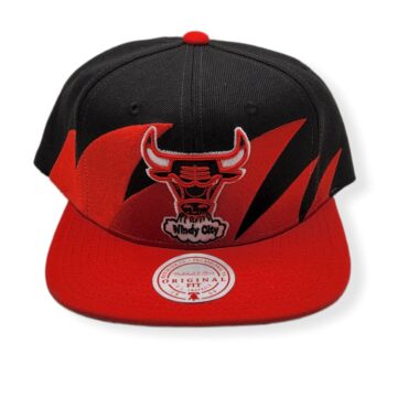 Mitchell & Ness Chicago Bulls Sharktooth Adjustable Snapback Hat Cap