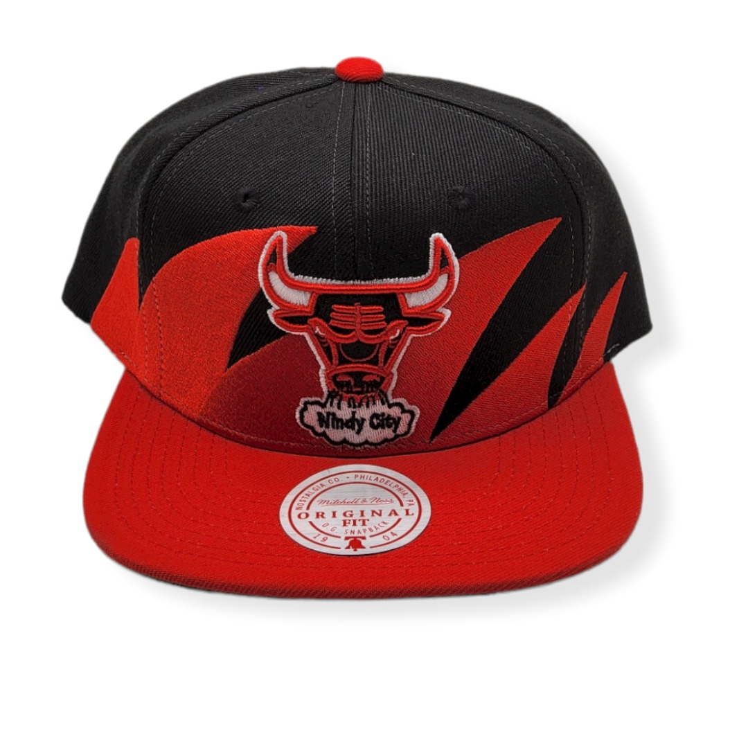 Mitchell & Ness Chicago Bulls Sharktooth Adjustable Snapback Hat Cap