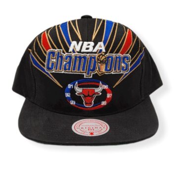 Mitchell & Ness Chicago Bulls 1998 Champions Adjustable Snapback Hat Cap