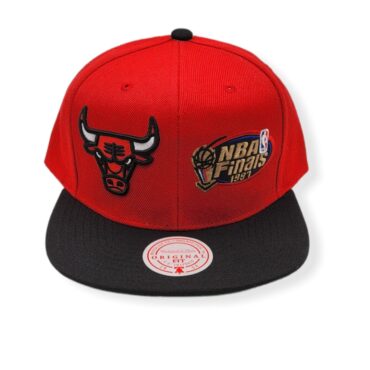 Mitchell & Ness Chicago Bulls Dual Whammy 1997 Finals Red/Black Adjustable Snapback Hat Cap