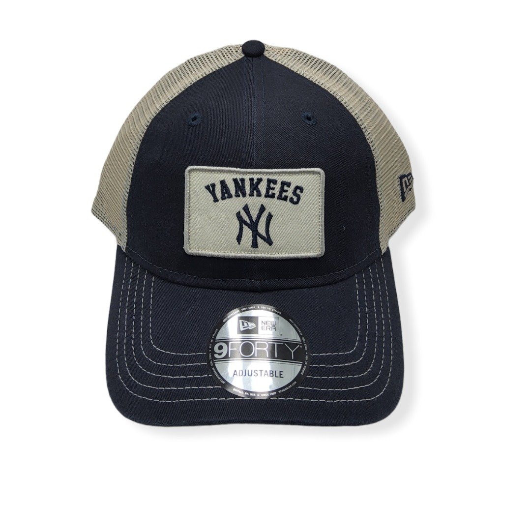 New Era New York Yankees 9Forty Trucker B1 Adjustable Snapback Hat Cap