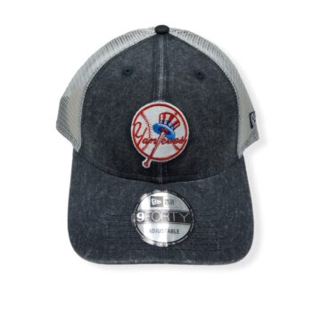 New Era New York Yankees 9Forty Cooperstown Trucker Alt Logo Adjustable Snapback Hat Cap