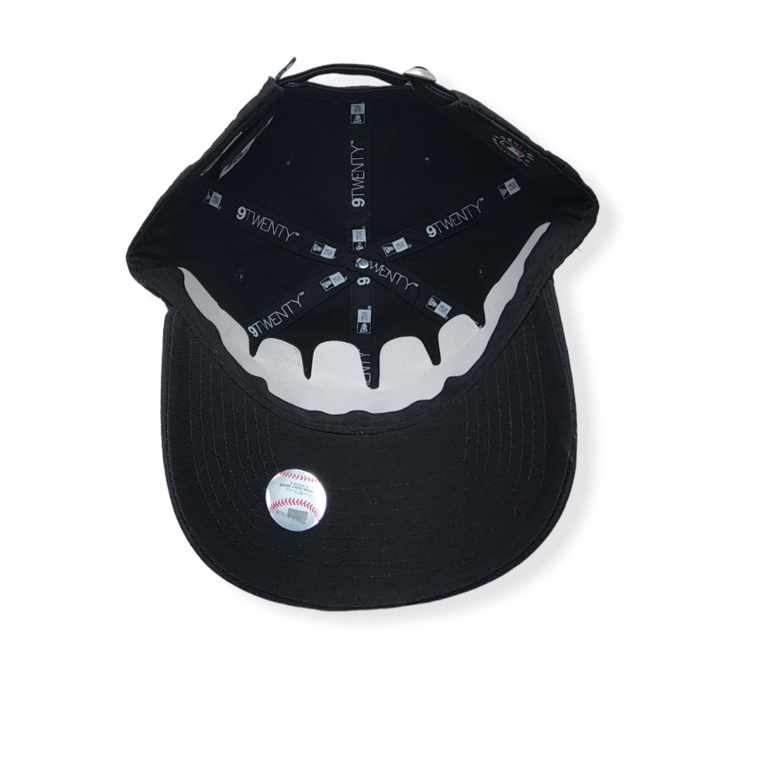 New Era Chicago White Sox 9Twenty Women's Core Classic Twill Black Adjustable Strap Hat Cap