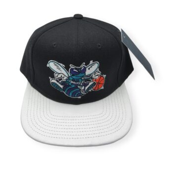 Mitchell & Ness Charlotte Hornets SSBSTS Black/White Adjustable Snapback Hat Cap