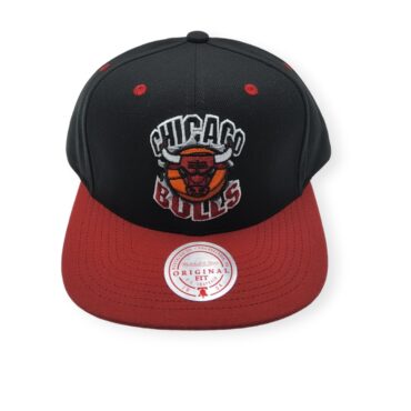 Mitchell & Ness Chicago Bulls Breakthrough Black/Red Adjustable Snapback Hat Cap
