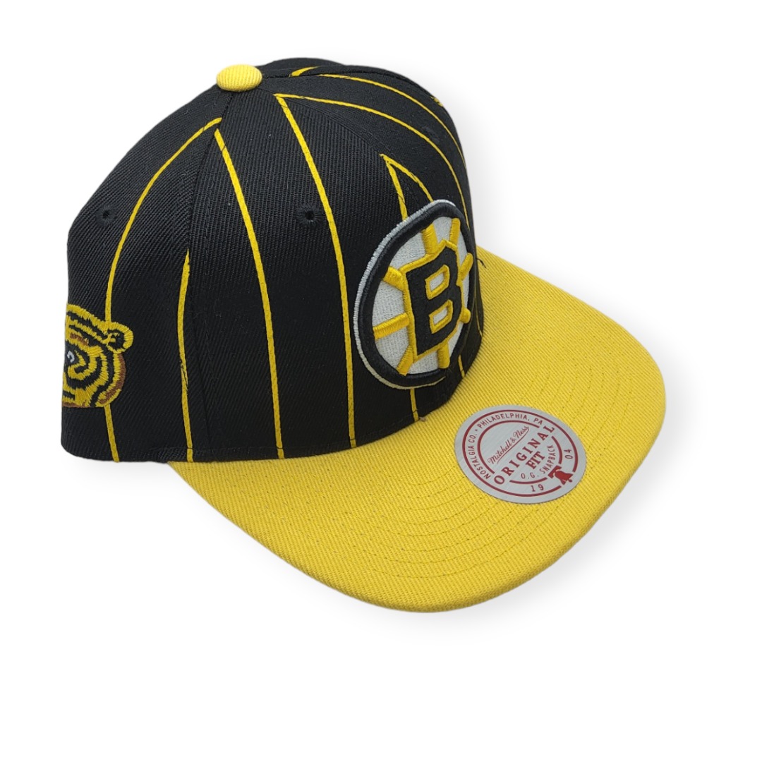Mitchell & Ness Boston Bruins Team Pin Black/Yellow Adjustable Snapback Hat Cap