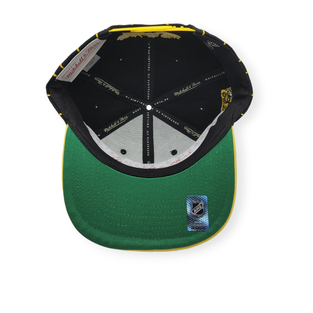 Mitchell & Ness Boston Bruins Team Pin Black/Yellow Adjustable Snapback Hat Cap