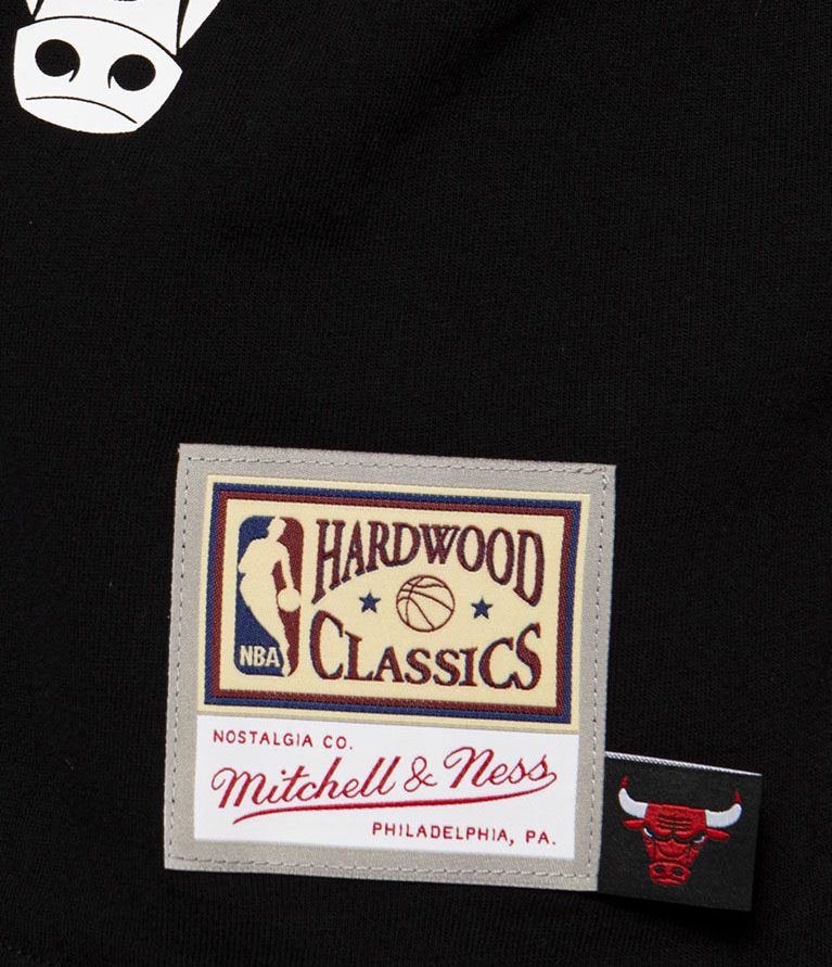 Mitchell & Ness Chicago Bulls Big Face 3.0 SS Hardwood Classics Black Tee Shirt Size M