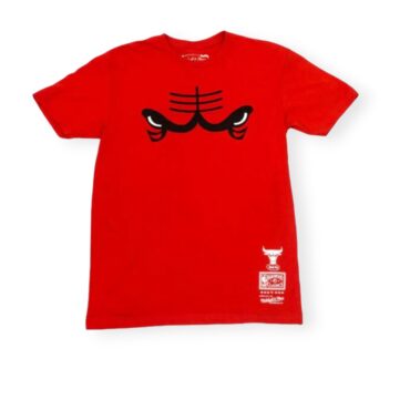 Mitchell & Ness Chicago Bulls Logo Remix Hardwood Classics Red Tee Shirt Size L