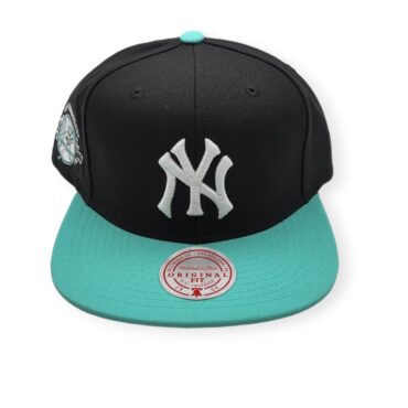 Mitchell & Ness New York Yankees Hometown Coop Black/Teal Adjustable Snapback Hat Cap