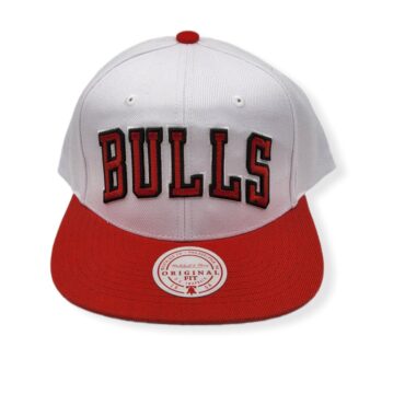 Mitchell & Ness Chicago Bulls Core Basic Script White/Red Adjustable Snapback Hat Cap