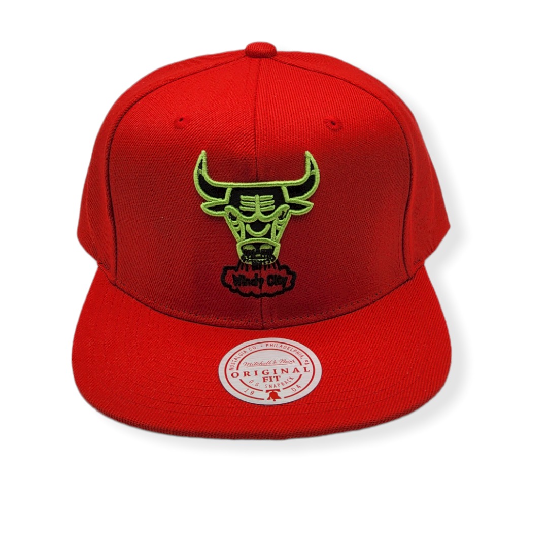 Mitchell & Ness Chicago Bulls Reverse Grinch Hardwood Classics Red Adjustable Snapback Hat Cap