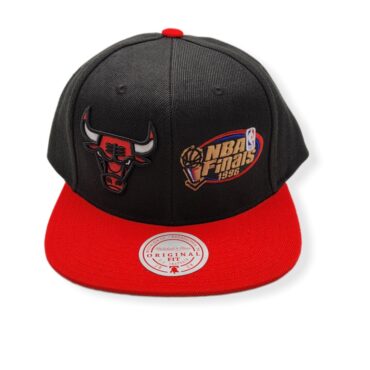 Mitchell & Ness Chicago Bulls Dual Whammy 1996 Finals Black/Red Adjustable Snapback Hat Cap