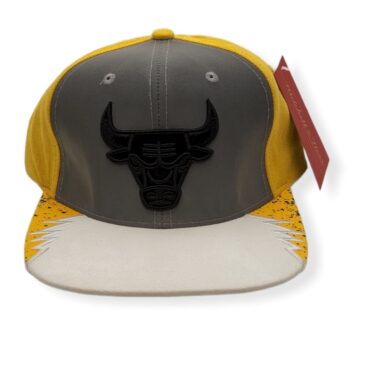 Mitchell & Ness Chicago Bulls Day 5 Yellow/White Hardwood Classics Adjustable Snapback Hat Cap