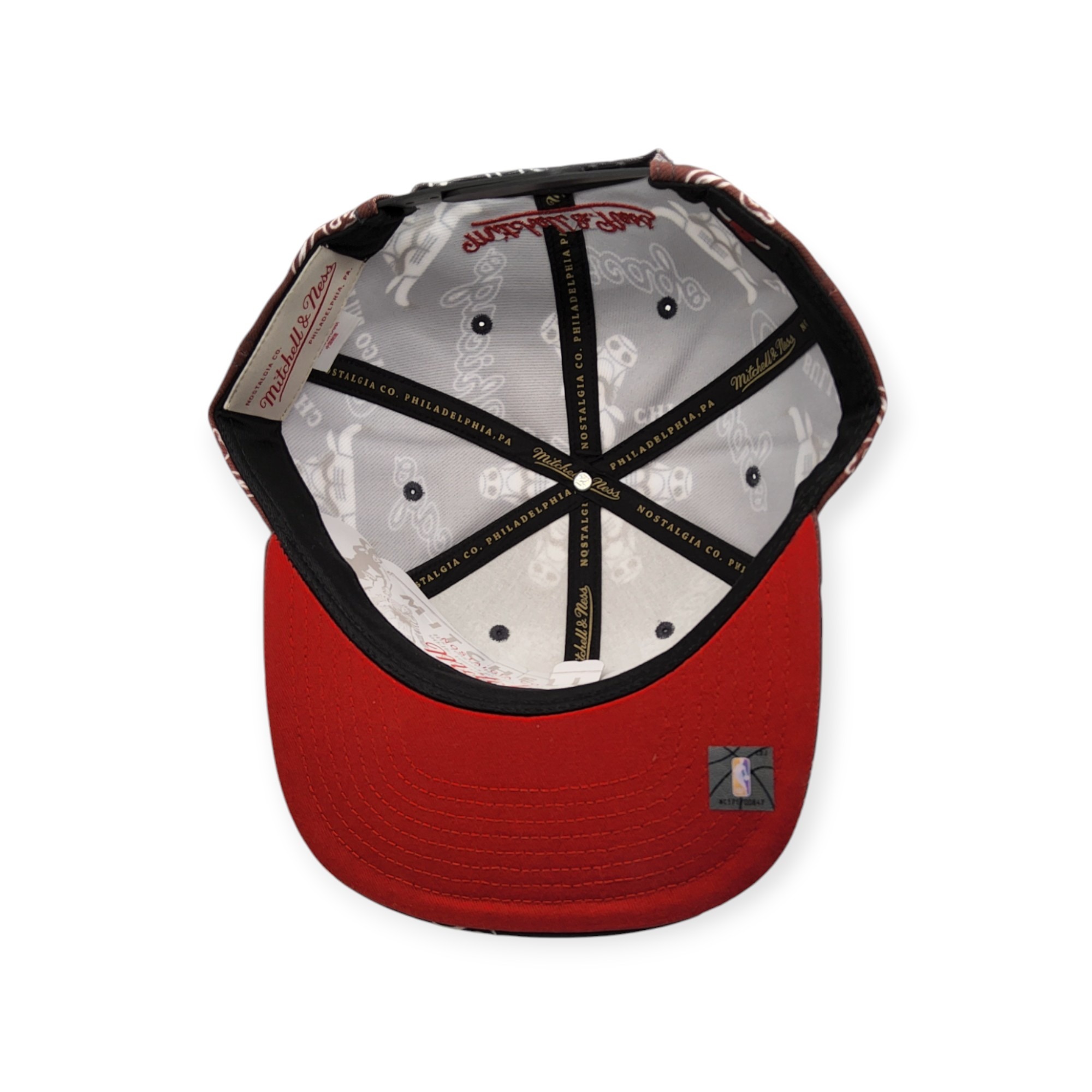 Mitchell & Ness Chicago Bulls Destination Leisure Deadstock Adjustable Snapback Hat Cap