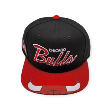 Mitchell & Ness Chicago Bulls Big Mouth Black/Red Adjustable Snapback Hat Cap