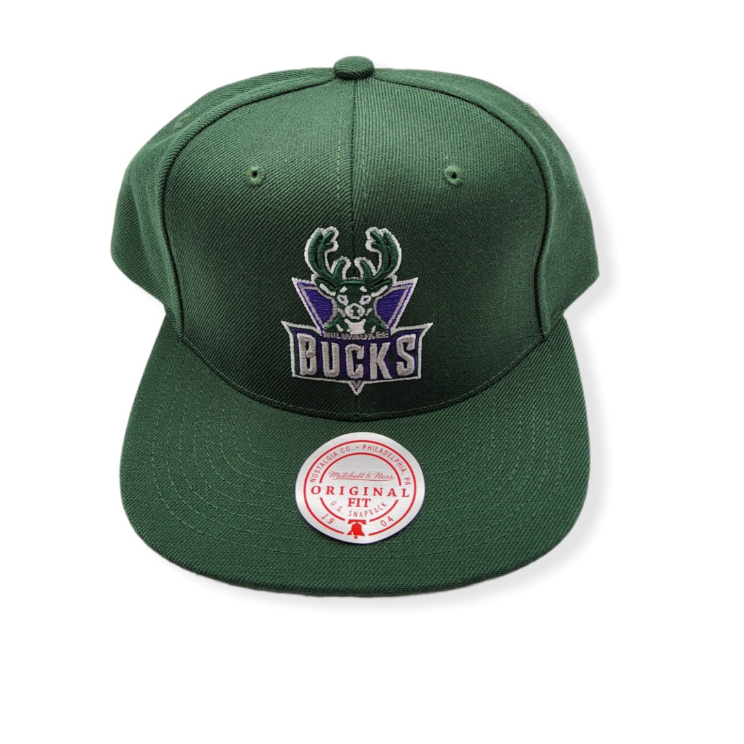 1664309217_MN-Bucks-Team-Ground-2.0-Green-195563837689-01.jpg
