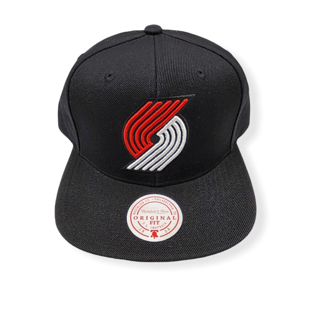 1665516957_MN-Trail-Blazers-Team-Ground2.0-Black-195563837221-01.jpg