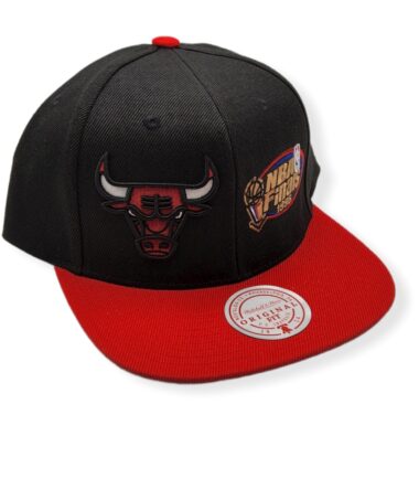 MN-Bulls-Dual-Whammy-96-Black-Red-195563913307-02.jpg