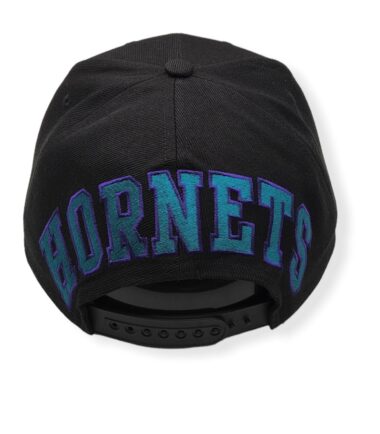MN-Hornets-Drop-Back-Black-194582186488-04.jpg