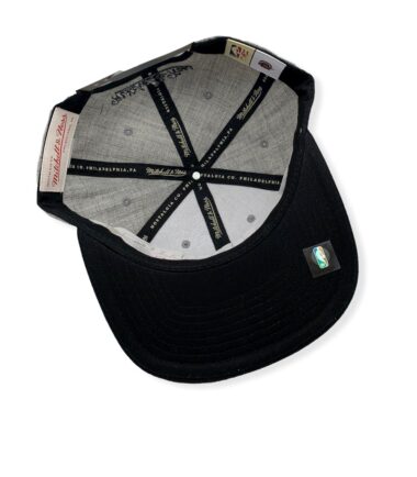 MN-Raptors-Grey-Black-Pop-194582239887-05.jpg