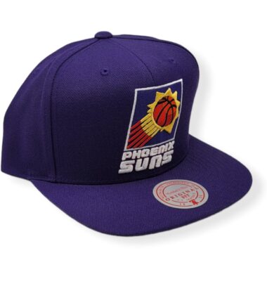 MN-Suns-Team-Ground-697589451998-03.jpg