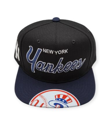 Mitchell & Ness New York Yankees Big Mouth Black/Navy Adjustable Snapback Hat Cap
