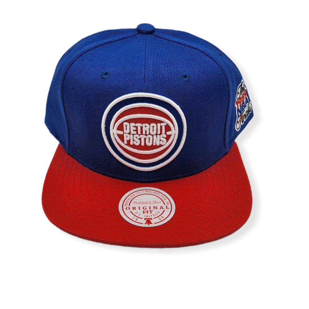 1663190815_MN-Pistons-The-Champs-195563197004-01.jpg