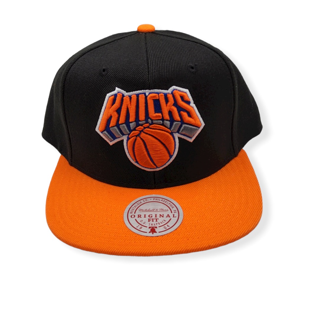 1664492041_MN-Knicks-Core-Basic-Black-Orange-697589643737-01.jpg
