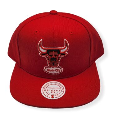 Mitchell & Ness Chicago Bulls Team Ground 2.0 Red "Windy City" Logo Adjustable Snapback Hat Cap