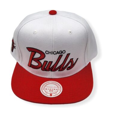 Mitchell & Ness Chicago Bulls Heritage Script White/Red Adjustable Snapback Hat Cap