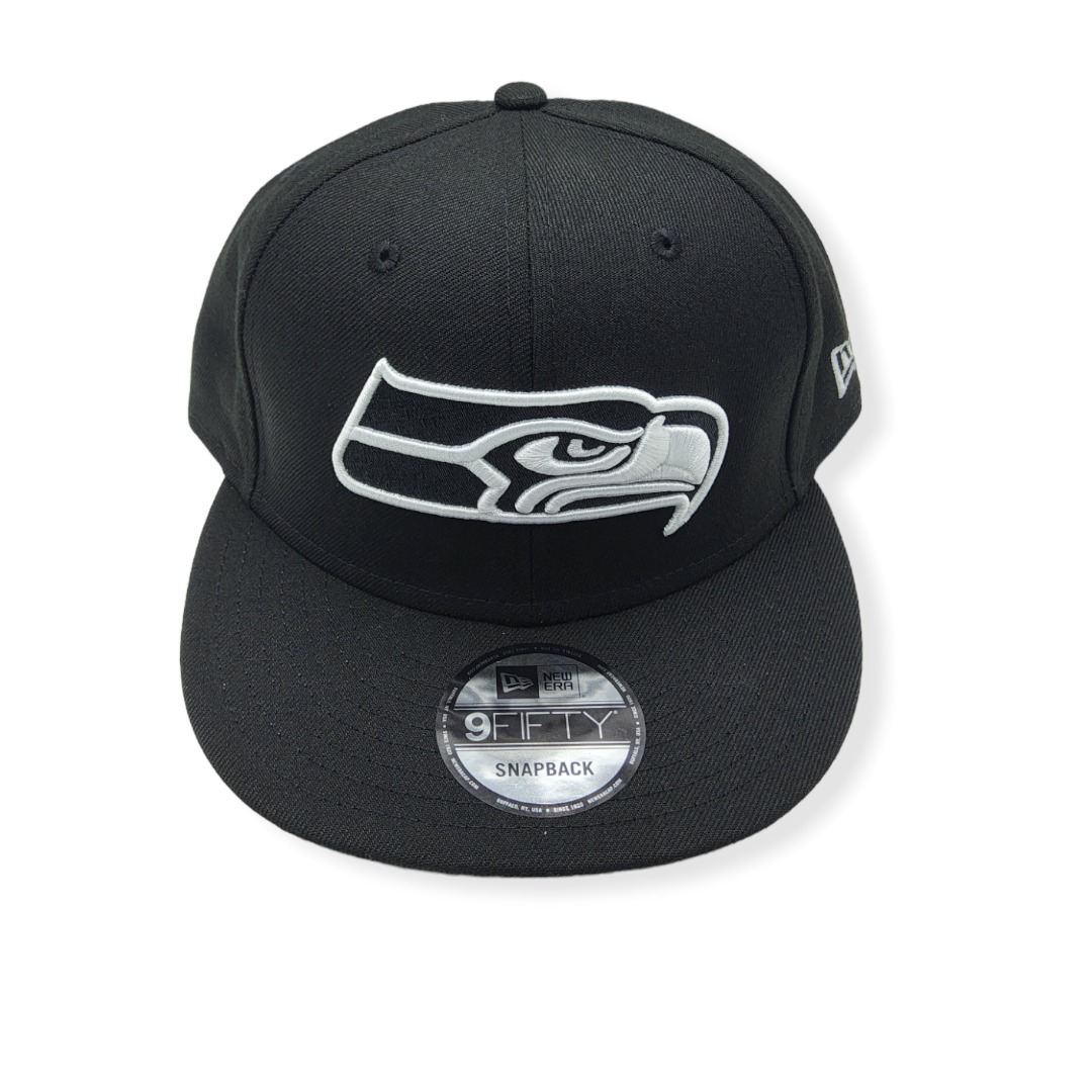 1676419766_NE-Seahawks-950-Basic-Black-White-192092845888-01.jpg