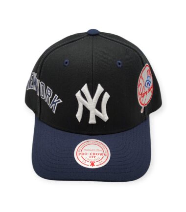 Mitchell & Ness New York Yankees Overbite Pro Black/Navy Adjustable Snapback Hat Cap