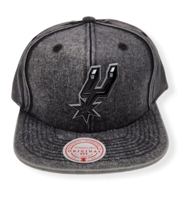 Mitchell & Ness San Antonio Spurs Modern Vintage Adjustable Snapback Hat Cap